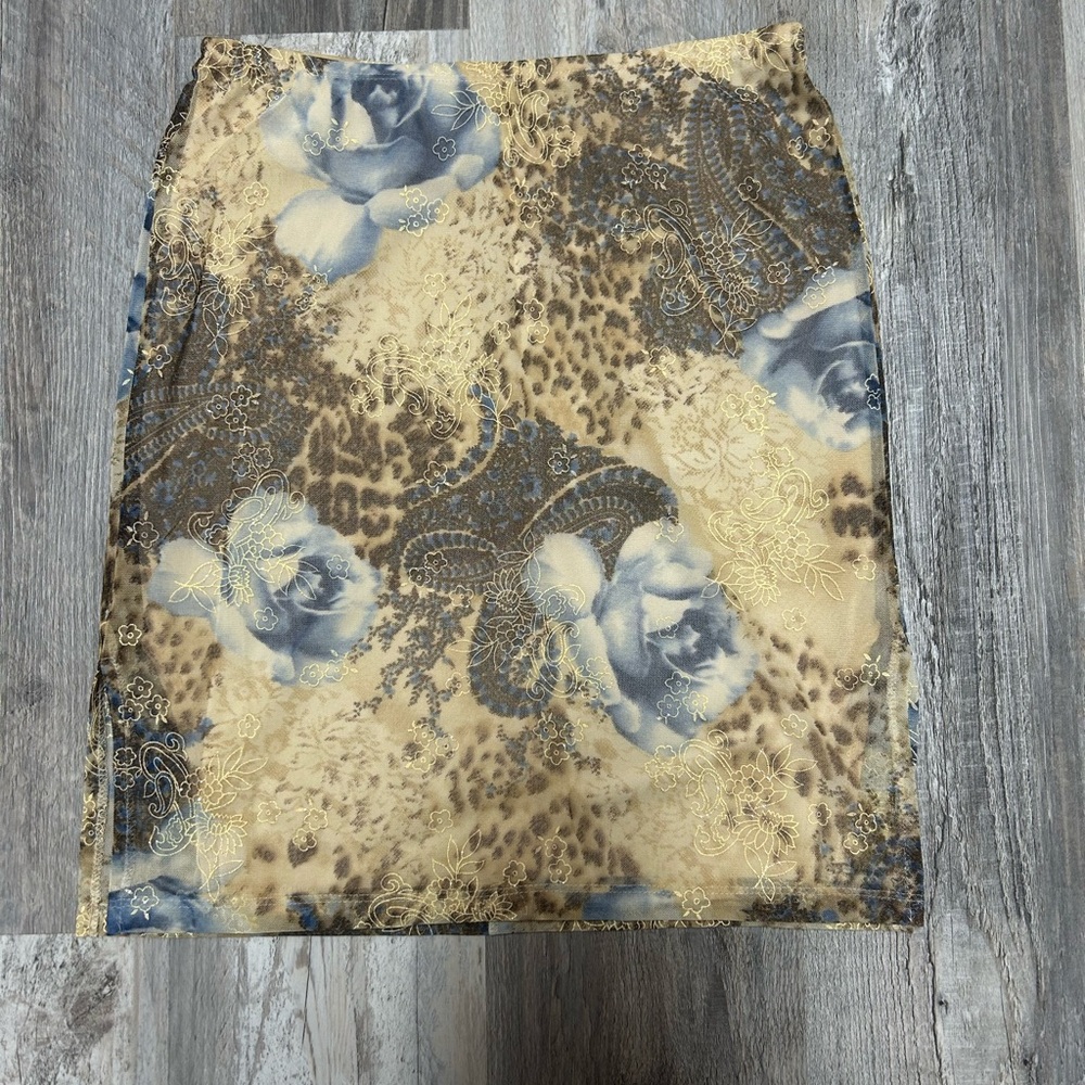 Rampage Clothing Company Floral Skirt Size Medium